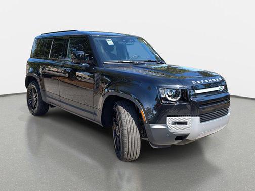 2025 Land Rover Defender 110 P300