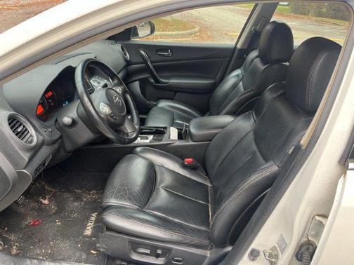 2011 Nissan Maxima SV