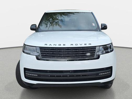 2025 Land Rover Range Rover P550e SE