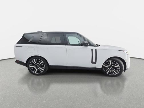 2025 Land Rover Range Rover P530 SE