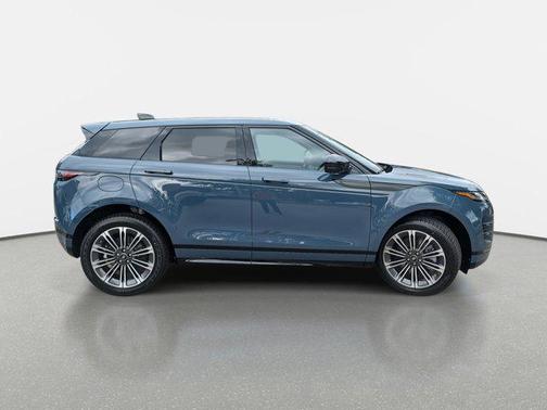 2026 Land Rover Range Rover Evoque Dynamic SE
