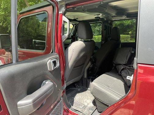 2021 Jeep Gladiator Willys 4x4