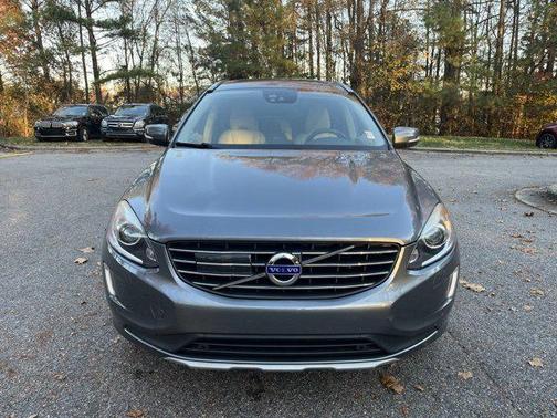 2016 Volvo XC60 T5 Drive-E Platinum