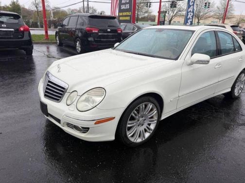 Arctic White 2008 Mercedes-Benz E-Class 4MATIC