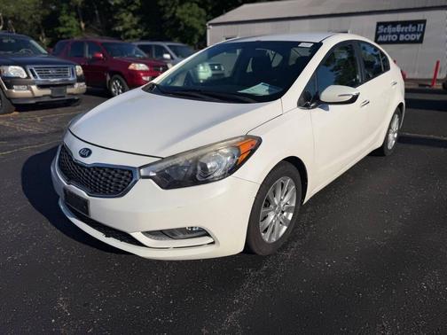 Snow White Pearl 2015 Kia Forte EX