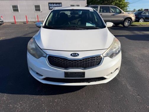 Snow White Pearl 2015 Kia Forte EX