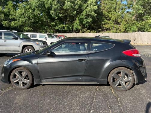 Ultra Black 2013 Hyundai Veloster Turbo