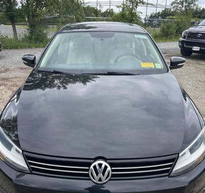Black Uni 2013 Volkswagen Jetta SE