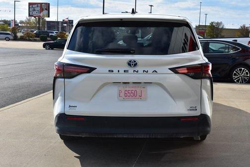 2022 Toyota Sienna XLE