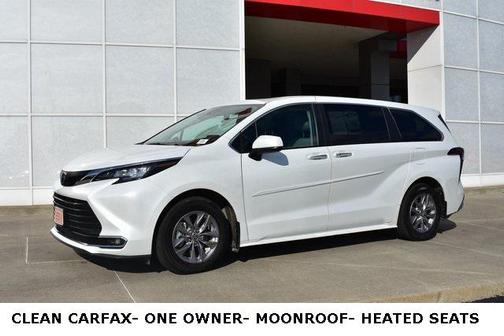 2022 Toyota Sienna XLE