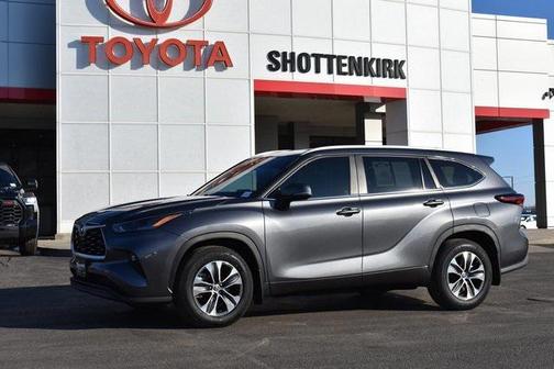 2024 Toyota Highlander XLE