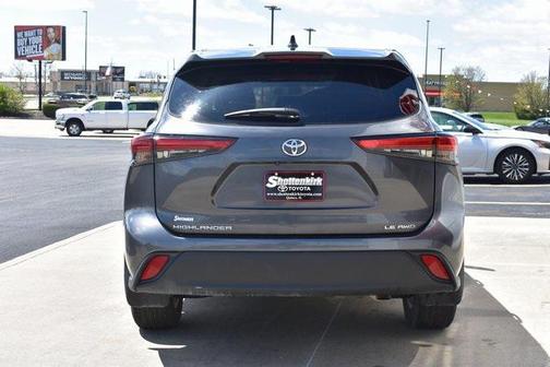 2023 Toyota Highlander LE
