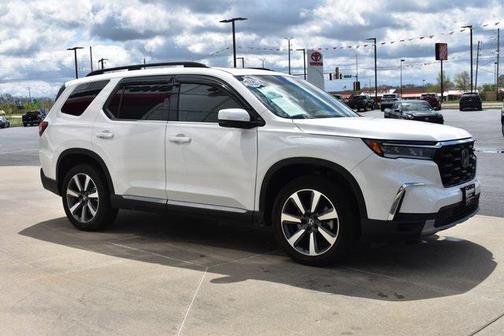 2025 Honda Pilot Touring 8-Passenger