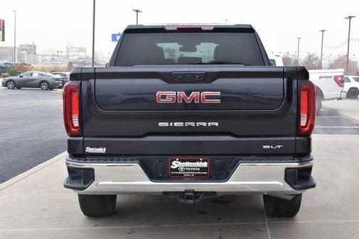 2025 GMC Sierra 1500 SLT