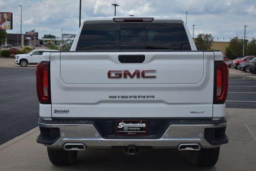 2022 GMC Sierra 1500 SLT