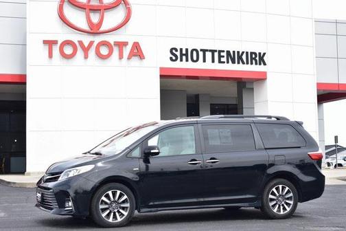 2018 Toyota Sienna Limited Premium