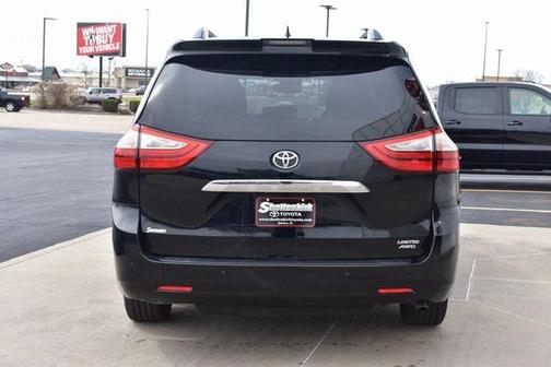 2018 Toyota Sienna Limited Premium
