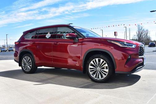 Ruby Flare Pearl 2021 Toyota Highlander Hybrid Platinum