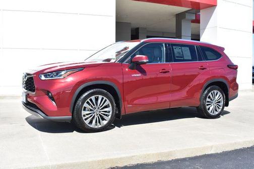 Ruby Flare Pearl 2021 Toyota Highlander Hybrid Platinum