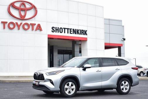 2023 Toyota Highlander LE