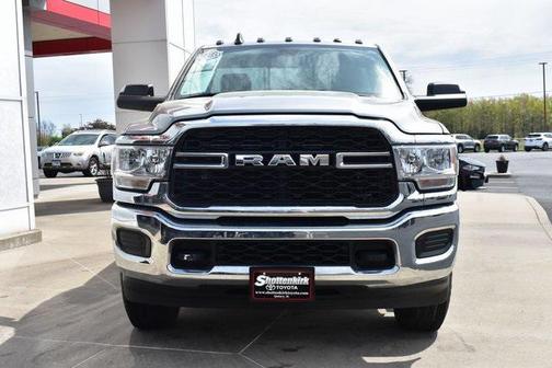 2021 RAM 3500 Tradesman Regular Cab 4x4 8' Box