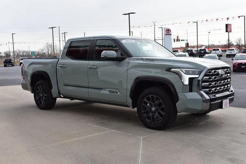 2025 Toyota Tundra Hybrid Platinum