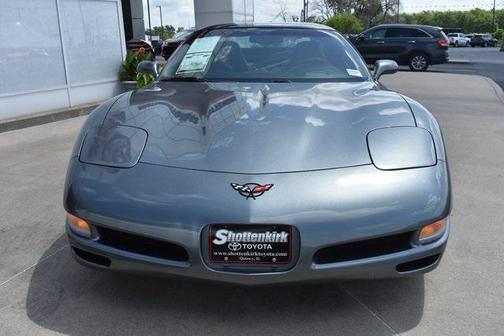 2004 Chevrolet Corvette Base