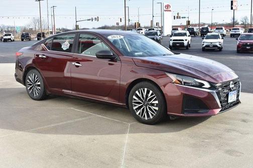 2024 Nissan Altima 2.5 SV