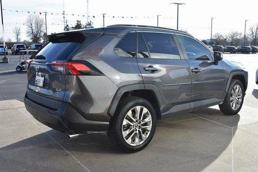 2020 Toyota RAV4 XLE Premium