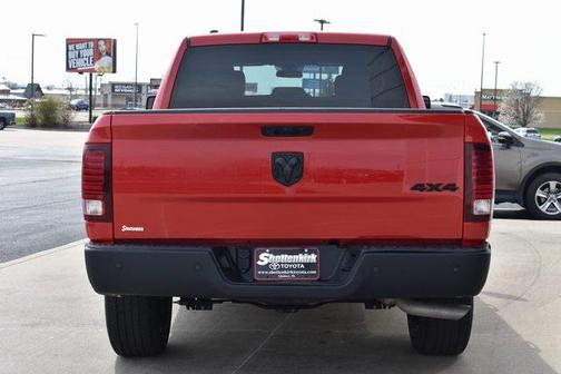 2024 RAM 1500 Classic Warlock Crew Cab 4x4 5'7' Box