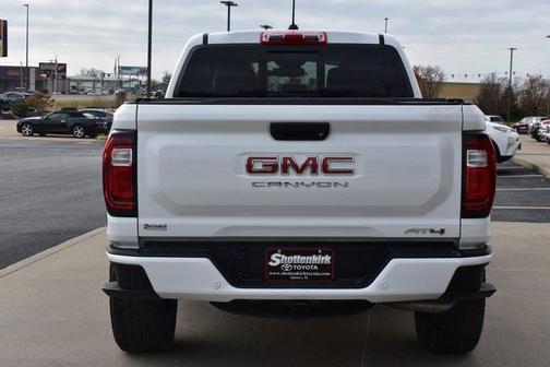2024 GMC Canyon AT4