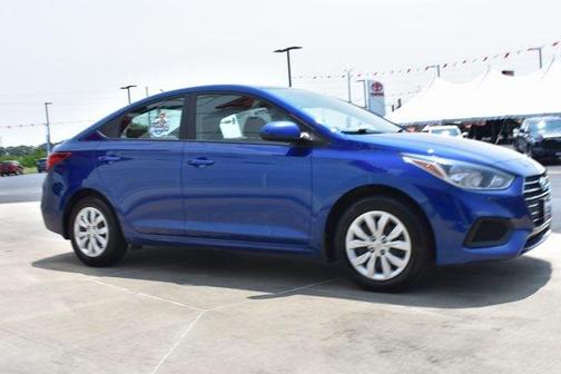 2022 Hyundai Accent SE