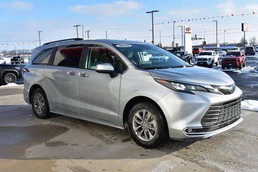 2024 Toyota Sienna XLE
