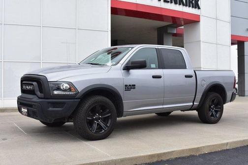 2024 RAM 1500 Classic Warlock Crew Cab 4x4 5'7' Box