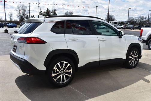 Wind Chill Pearl 2023 Toyota Corolla Cross XLE