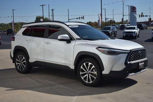 2022 Toyota Corolla Cross XLE