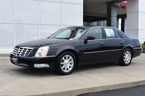 2010 Cadillac DTS Base