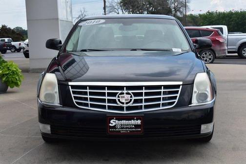 2010 Cadillac DTS Base