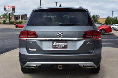 Platinum Gray Metallic 2019 Volkswagen Atlas 3.6L SE w/Technology