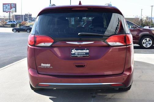 2018 Chrysler Pacifica Touring-L