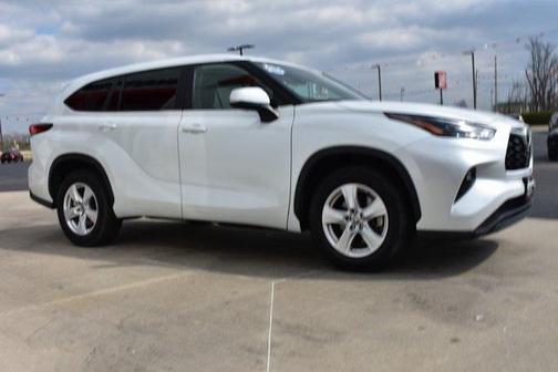 2023 Toyota Highlander LE