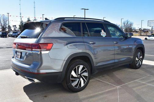 2025 Volkswagen Atlas 2.0T SE w/Technology 4MOTION