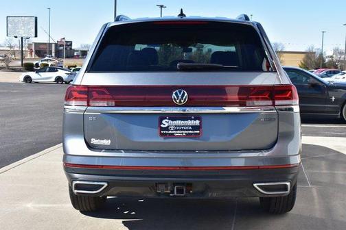 2025 Volkswagen Atlas 2.0T SE w/Technology 4MOTION