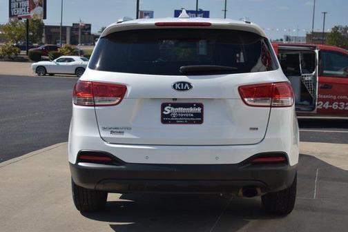 2017 Kia Sorento LX