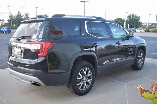 2023 GMC Acadia AWD SLT