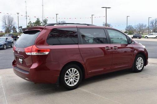 2013 Toyota Sienna XLE