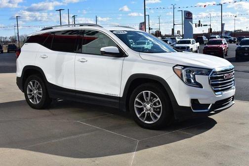 2024 GMC Terrain SLT