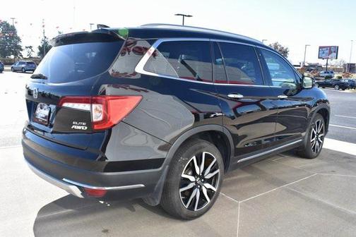 2022 Honda Pilot AWD Elite
