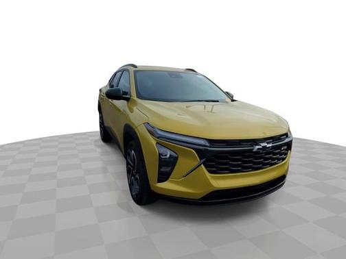 Nitro Yellow Metallic 2024 Chevrolet Trax 2RS