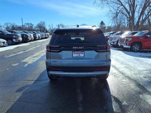 2025 GMC Acadia Elevation